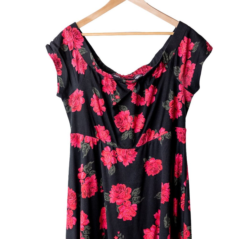 Floral off the shoulder rose dress.